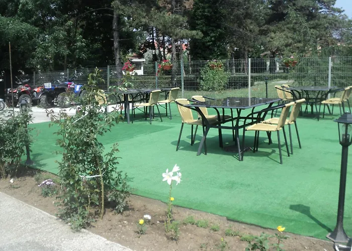 Vendégház Nicolas Tripla *